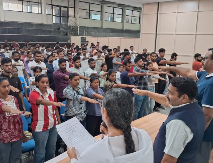 नशामुक्त भारत के निर्माण में युवा निभाएं अहम भूमिका : अशोक कुमार