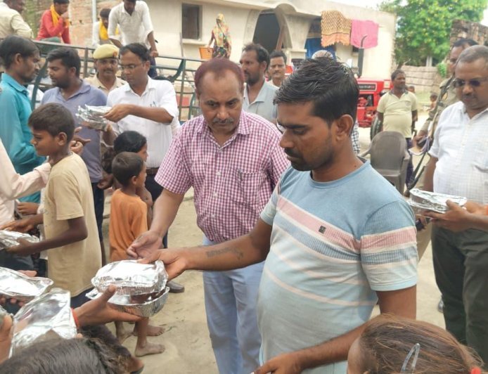 लखीमपुर खीरी : निघासन के दो गांवों में पहुंचा बाढ़ का पानी, प्रशासन ने संभाली कमान