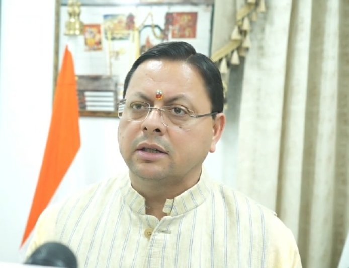 देहरादून : वंदे मातरम् पर कांग्रेस के फैसले पर सीएम धामी का हमला