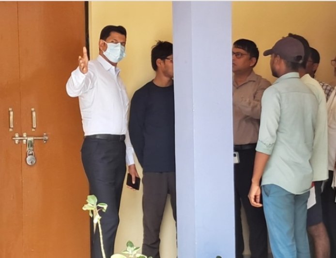 छात्रावास में डिजिटल लाइब्रेरी और साइकिल स्टैंड की सुविधा के कड़े निर्देश