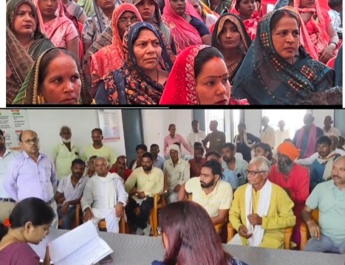 ग्राम चौपाल में डीएम ने सुनीं ग्रामीणों की समस्याएं, निस्तारण की गुणवत्ता परखी