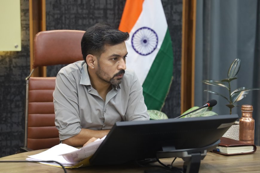 देहरादून : राजस्व वसूली पर डीएम सख्त