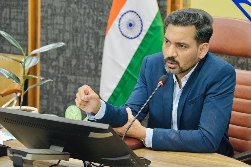देहरादून  :  सड़क सुरक्षा पर डीएम सख्त, ब्लैक स्पॉट होंगे सुरक्षित