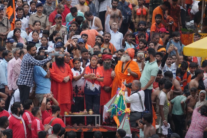ओलंपिक 2036 के संकल्प के साथ रेखा आर्या की कांवड़ यात्रा