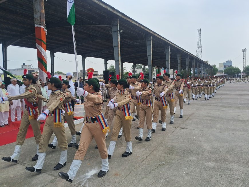 नई अनाज मंडी में उपमंडल स्तर पर धूमधाम से मनाया गया स्वतंत्रता दिवस समारोह