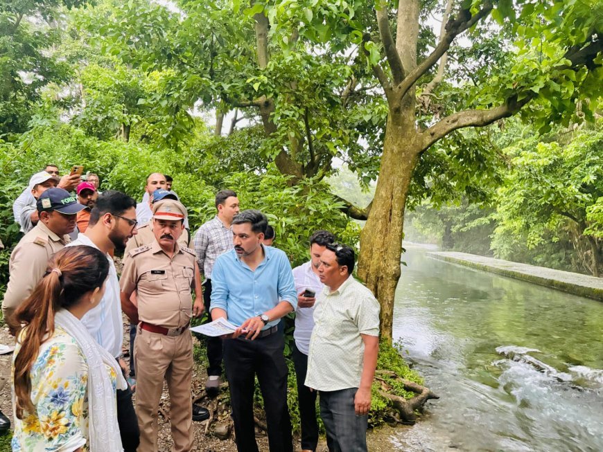 देहरादून : बालावाला में नहर सफाई की लापरवाही पर डीएम सख्त