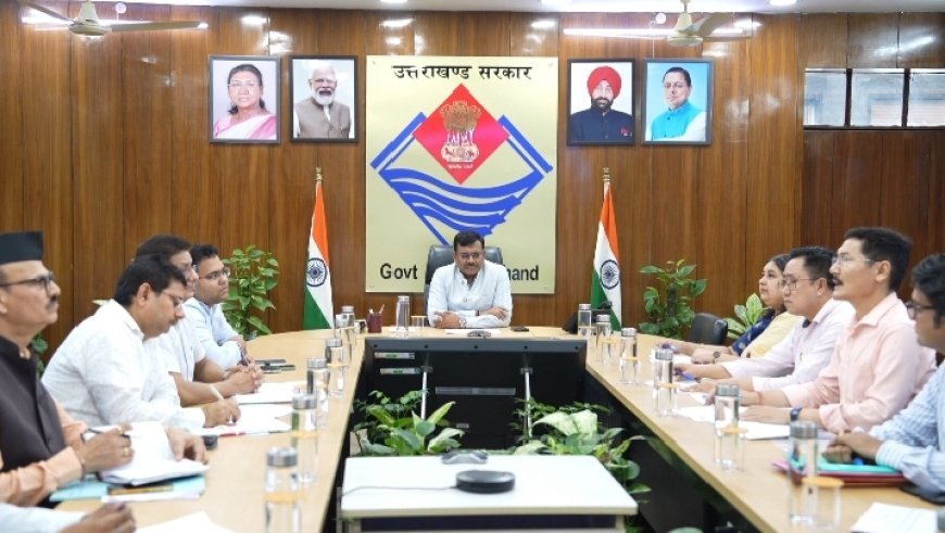 देहरादून : पीएनजी पाइपलाइन कार्यों में तेजी के मुख्य सचिव ने दिए निर्देश