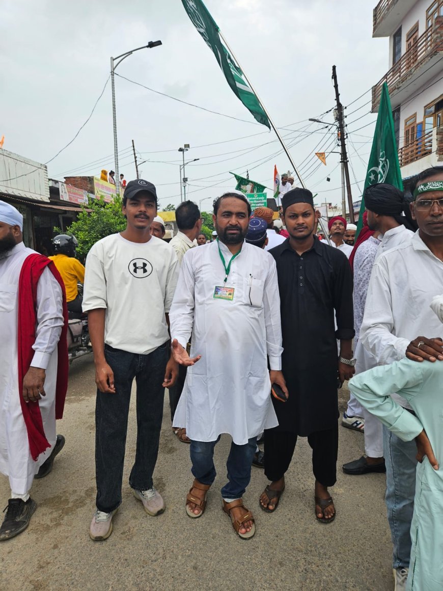 याद-ए-मुस्तफा में डूबा कछौना, अकीदत के साथ निकला जुलूस-ए-मोहम्मदी