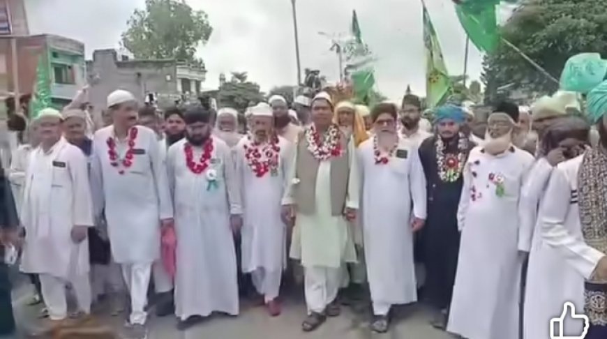 बारावफात पर उमड़ा अकीदत का सैलाब, जोशोखरोश से निकला जुलूस