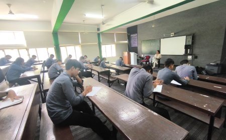 हिंदी दिवस पर राजकीय बहुतकनीकी संस्थान, में हिंदी ज्ञान प्रतियोगिता का आयोजन*