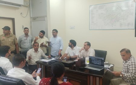 समाधान शिविर में शिकायतों का संवेदनशीलता से समाधान करें अधिकारी : विधायक पवन खरखौदा* 