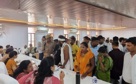 अम्बेडकर नगर: संपूर्ण समाधान दिवस में समाधान कम, शिकायतों का बोझ ज्यादा