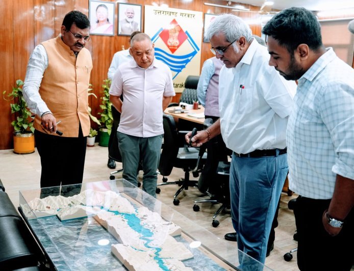 देहरादून : टिहरी झील को ग्लोबल डेस्टिनेशन बनाने की तैयारी, मास्टर प्लान के निर्देश