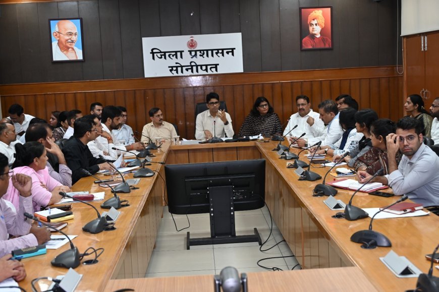 सेवा संकल्प अभियान: एडीसी अजय चोपड़ा ने लघु सचिवालय में विभागाध्यक्षों एवं नोडल अधिकारियों के साथ करी बैठक