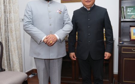देहरादून : पर्यटन सचिव ने राज्यपाल को पर्यटन गतिविधियों की जानकारी दी