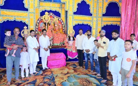 कछौना रामलीला में लक्ष्मण-परशुराम संवाद ने बांधा समां, सीता हरण के मंचन ने श्रद्धालुओं को किया भावविभोर