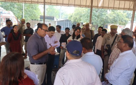 प्रमुख सचिव ने सण्डीला मंडी में परखी धान खरीद की व्यवस्था