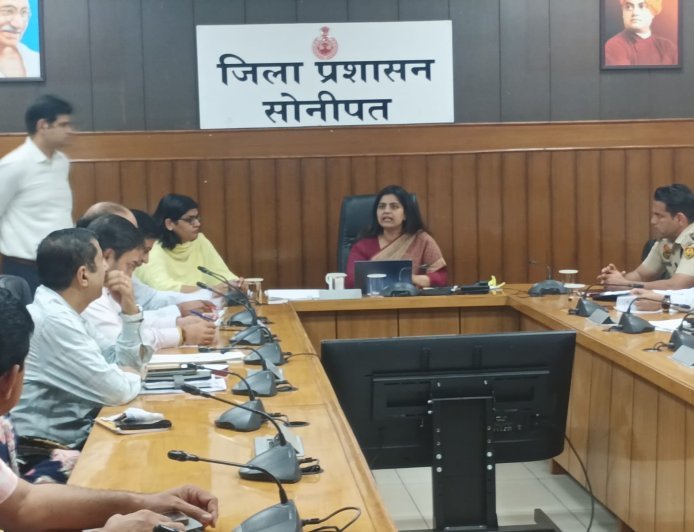 सोनीपत: प्रधान सचिव डी. सुरेश ने वीसी के माध्यम से सभी उपायुक्तों के साथ की बैठक