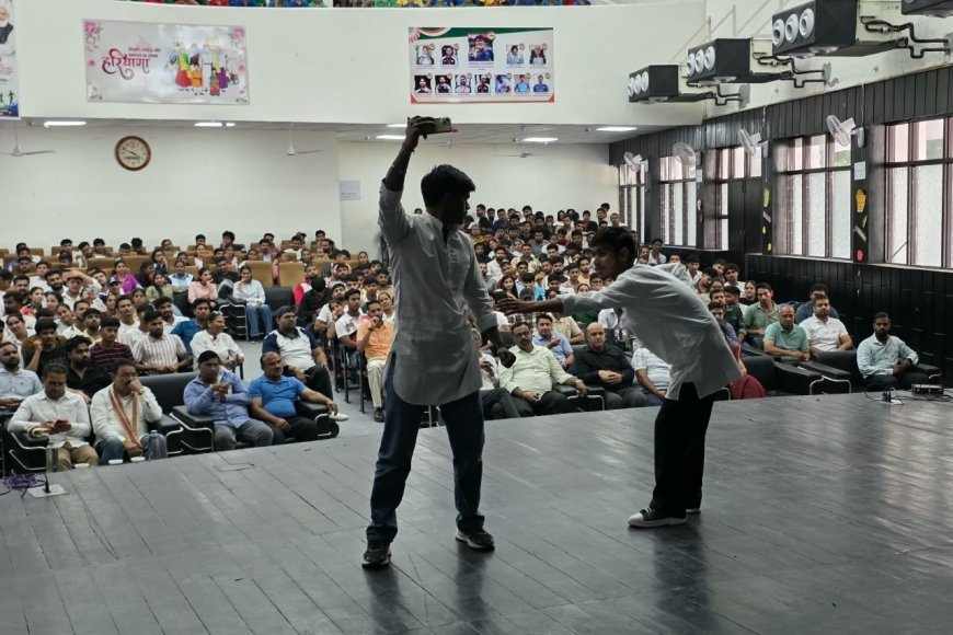 सोनीपत: स्पोर्ट्स यूनिवर्सिटी ऑफ हरियाणा में ‘नमो सेवा,अनकही कहानियां’ विषय पर नुक्कड़ नाटक का मंचन