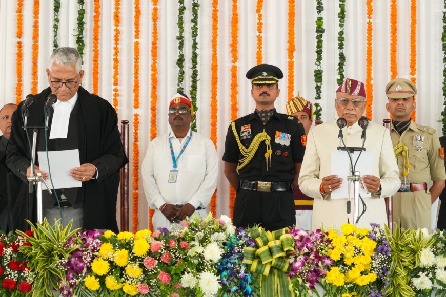 देहरादून : लोक भवन में डॉ. ढाल सिंह बिसेन का शपथ ग्रहण समारोह ।
