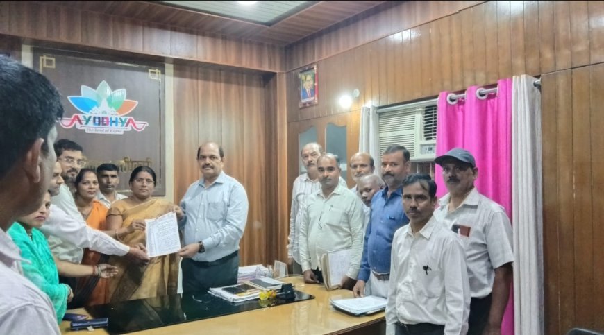 सोशल ऑडिट कर्मचारियों ने दिया ज्ञापन , 12 अक्टूबर से काली पट्टी बांधकर करेंगे कार्य, 20 दिन में मांगें पूरी करने का अल्टीमेटम